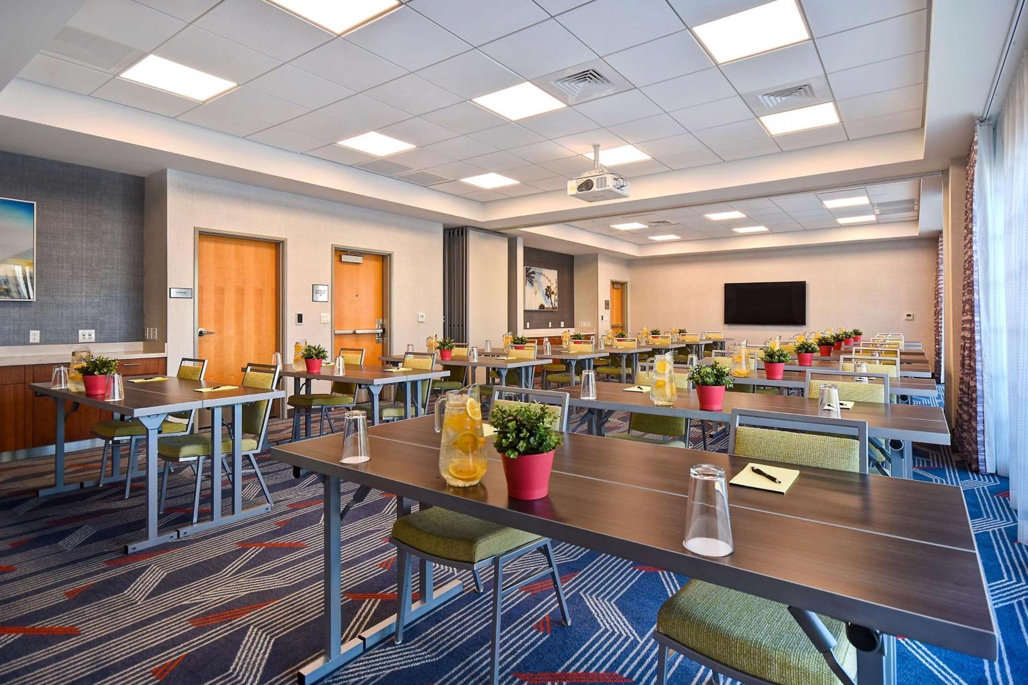 Home2 Suites By Hilton Las Vegas Convention Center - No Resort Fee Exteriér fotografie