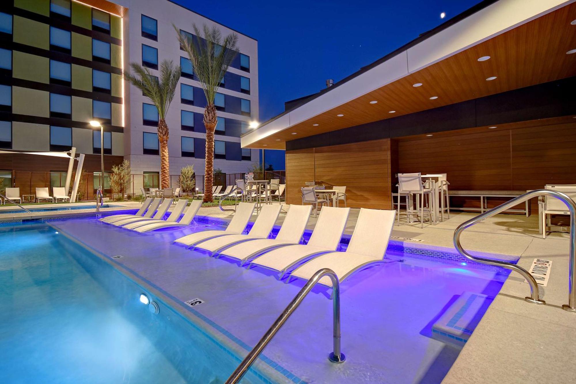 Home2 Suites By Hilton Las Vegas Convention Center - No Resort Fee Exteriér fotografie