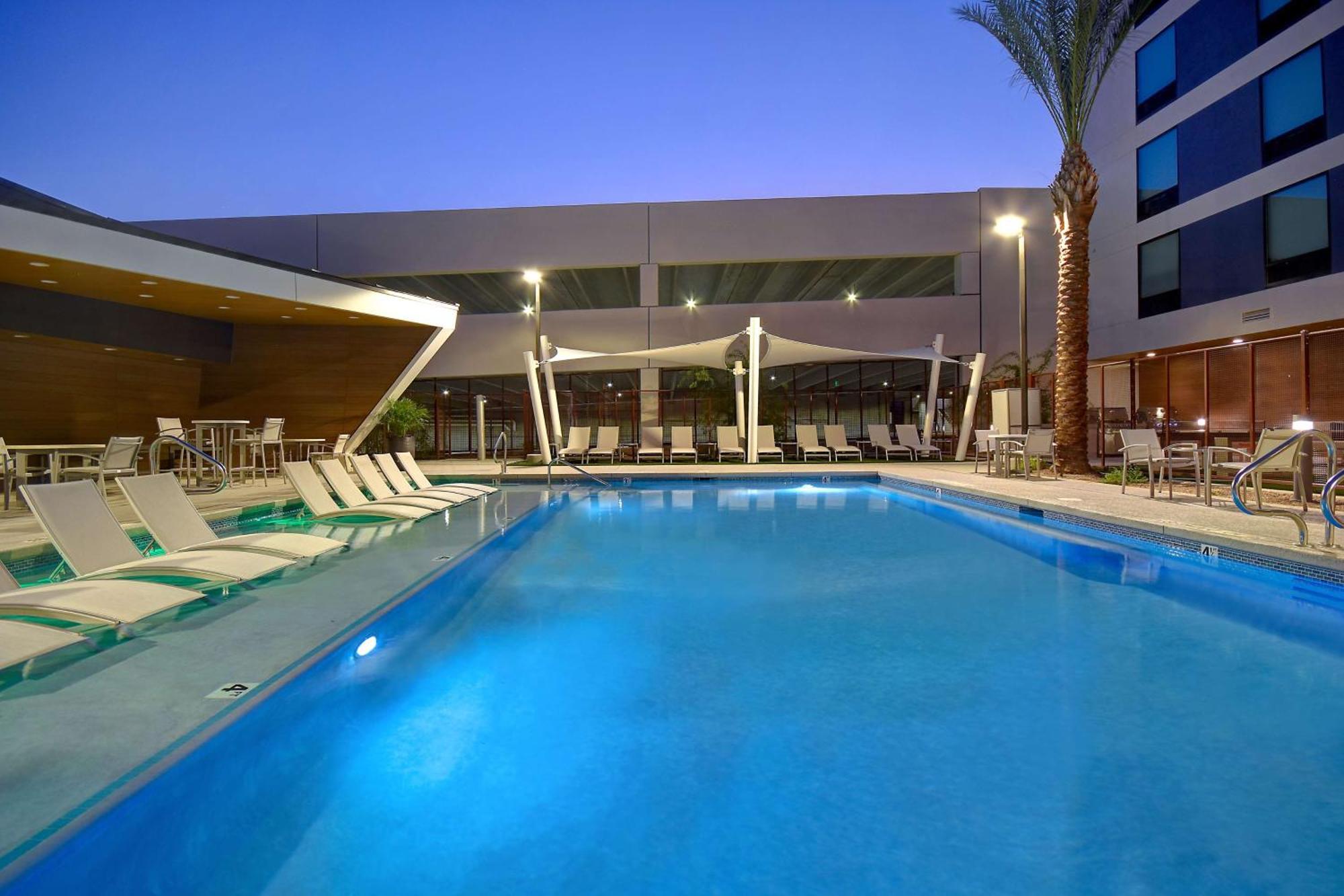 Home2 Suites By Hilton Las Vegas Convention Center - No Resort Fee Exteriér fotografie