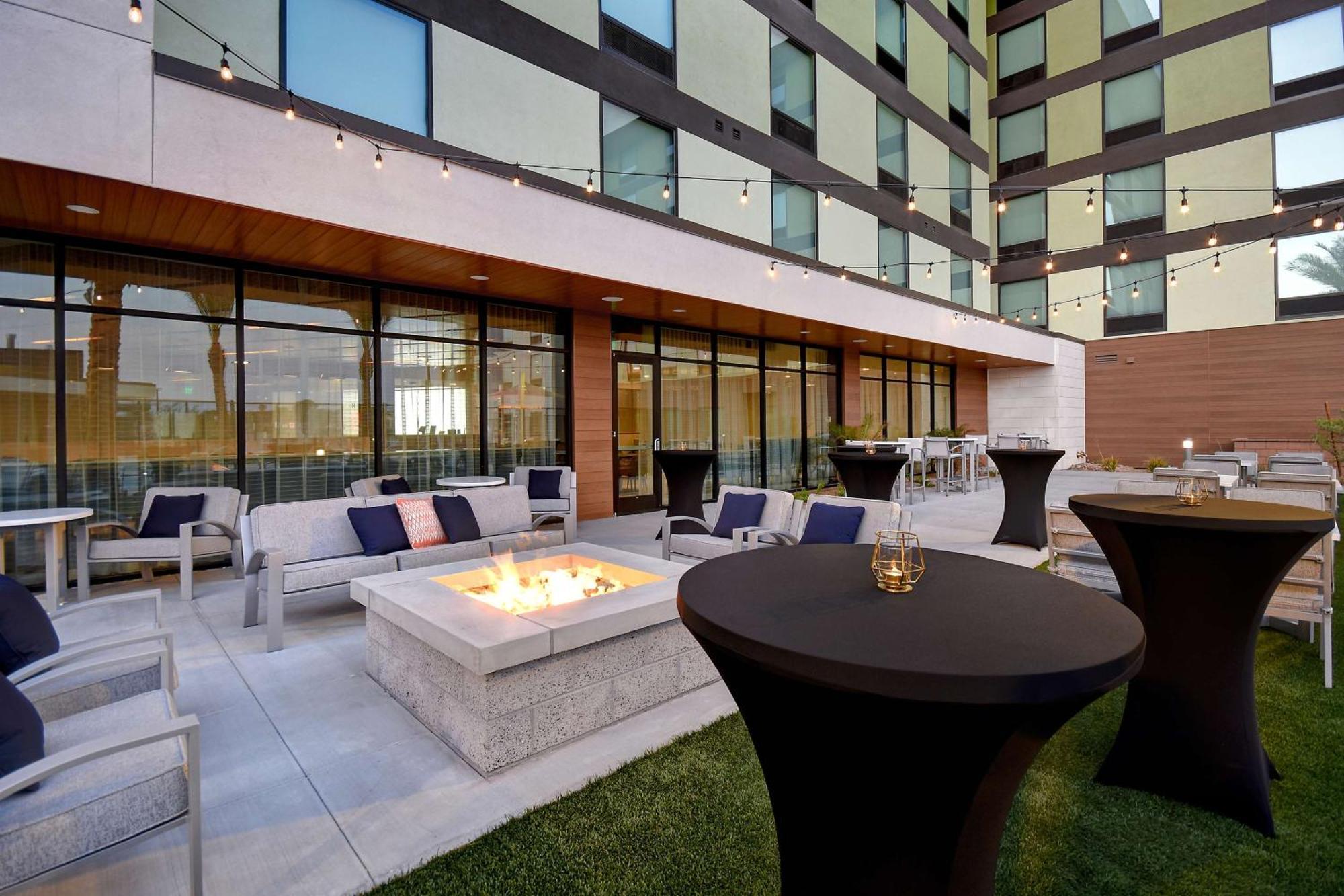Home2 Suites By Hilton Las Vegas Convention Center - No Resort Fee Exteriér fotografie